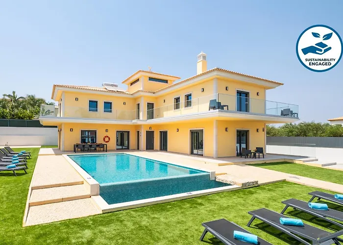 Villa Coral Bay By Algarve Vacation
