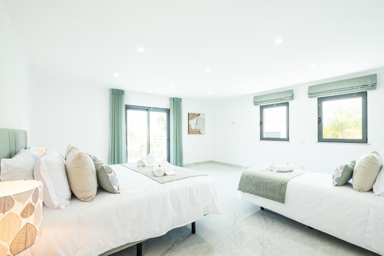 Coral Bay By Algarve Vacation Villa *